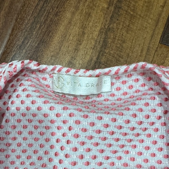 Pink Patterned Cropped Button-Front Blouse - Picture 2 of 3